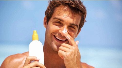 The Complete Guide To Choosing Sunscreen For Men In 202122